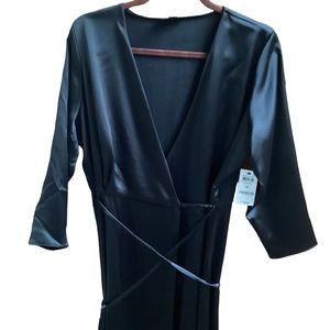 Alfani black front tie wrapV-neck midi dress, size 10. 341